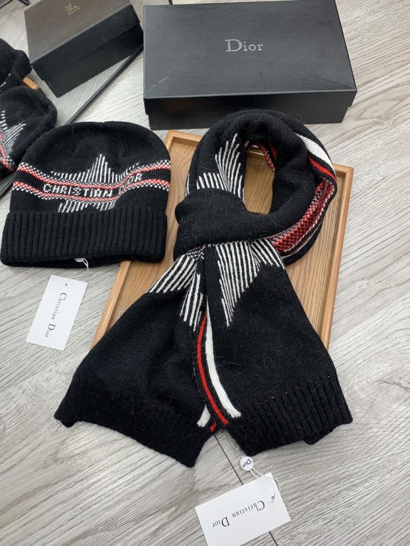 Christian Dior Caps Scarfs